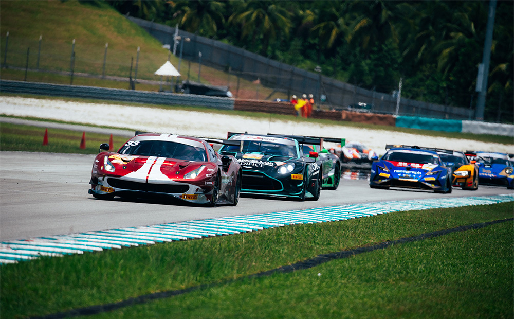 2023年 VXONN 助力法拉利车队征战 雪邦12小时耐力赛，提供超强引擎保护