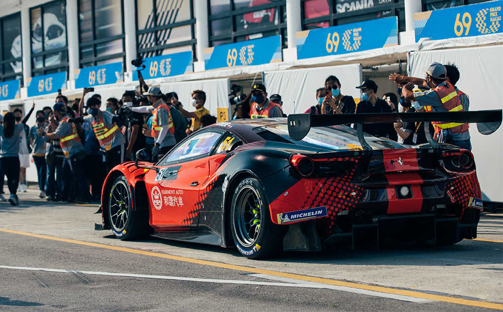 2022年 VXONN 助力法拉利车队征战 格林披治东望洋赛道，提供超强引擎保护