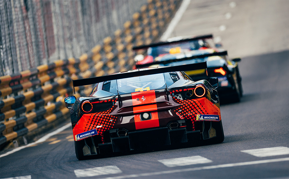 2022年 VXONN 助力法拉利车队征战 格林披治东望洋赛道，提供超强引擎保护